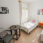 Celia - Oceanfront In Costa Blanca 베니싸