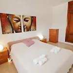 Celia - Oceanfront In Costa Blanca 베니싸
