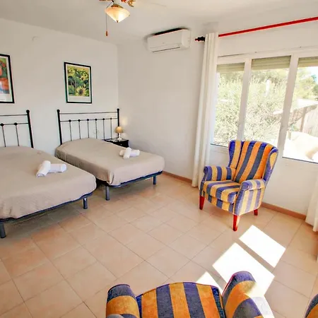 Celia - Oceanfront In Costa Blanca