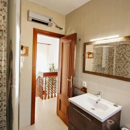 Celia - Oceanfront In Costa Blanca Villa Benissa