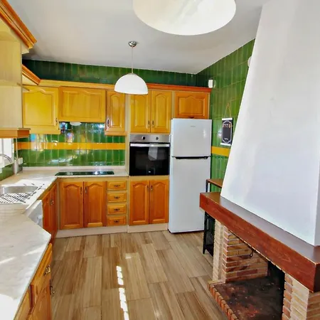 Celia - Oceanfront In Costa Blanca Villa