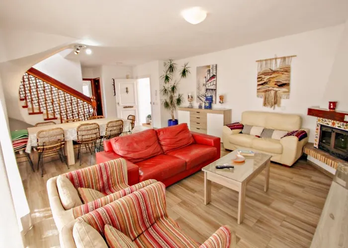 Willa Celia - Oceanfront In Costa Blanca