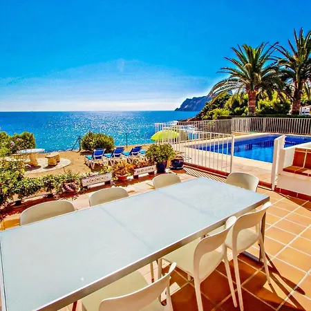 Villa Celia - Oceanfront In Costa Blanca