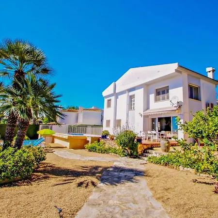Celia - Oceanfront In Costa Blanca